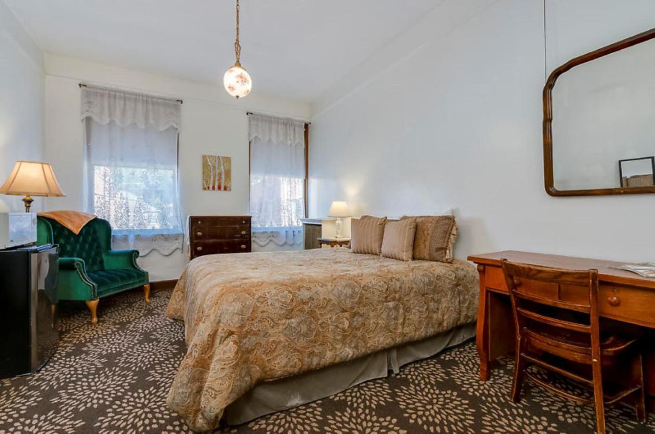 Ryan Hotel Воллес Екстер'єр фото
